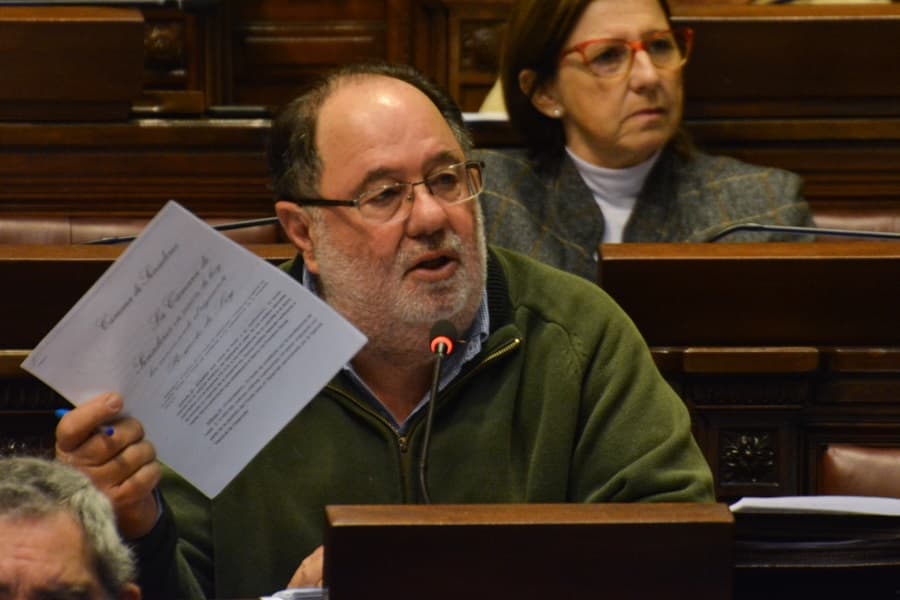 Roselli y seguros de desempleo: "una agonía"