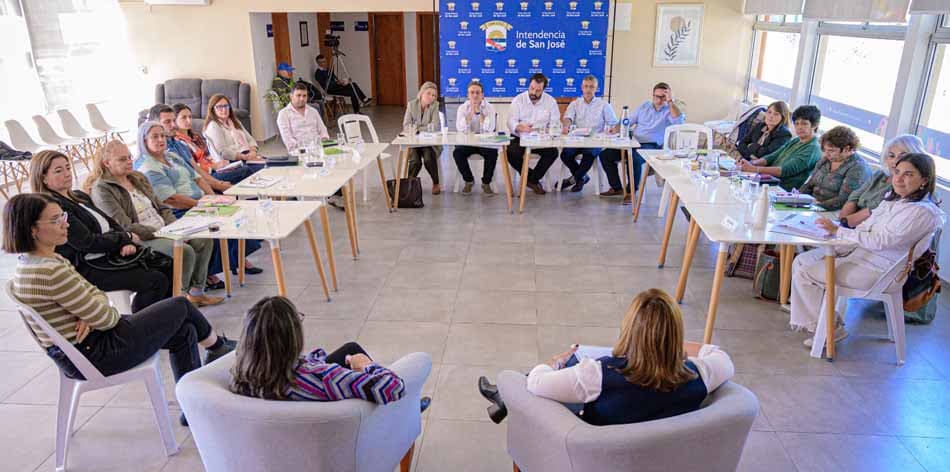 Comisión Interdepartamental de Personas Mayores (CIPEM) del Congreso de Intendentes en San José