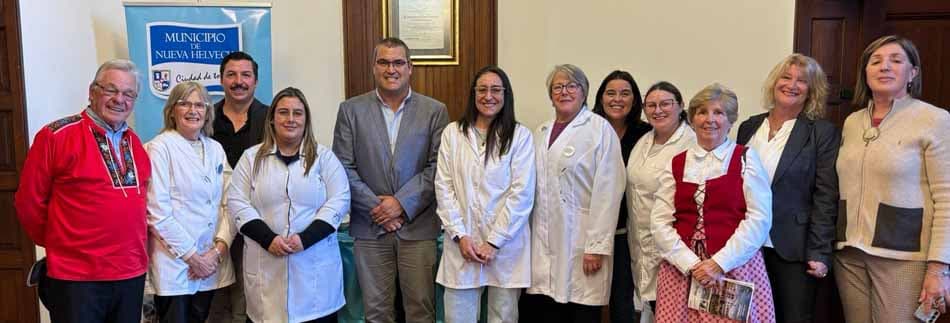 Presentaron en la Intendencia de Colonia la 12.ª Fiesta Nacional del Chocolate que se realizará en Nueva Helvecia