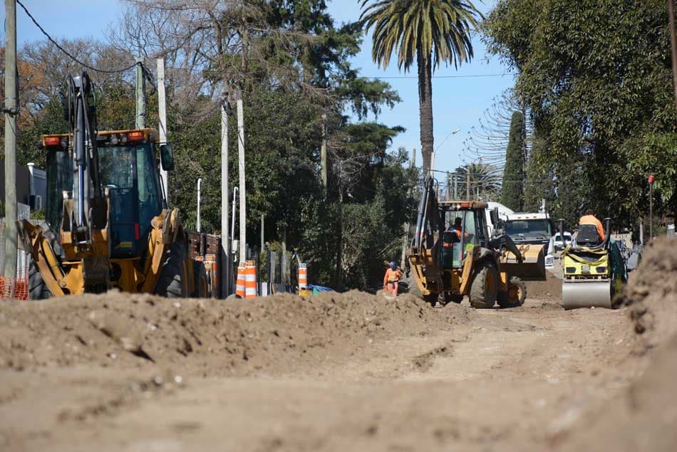 Intendencia y OSE coordinan obras integrales de infraestructura en calle Tula Suárez de Cutinella
