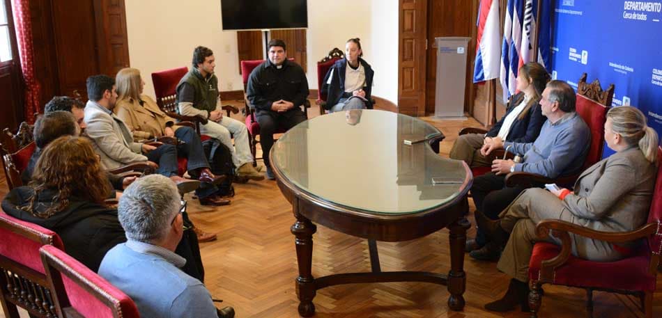 Cireneos presentó su modelo de viviendas modulares y transitorias ante autoridades de Colonia