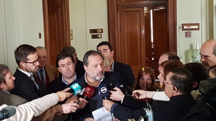 Agrupación parlamentaria de Alianza sobre Lacalle