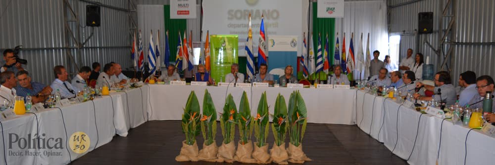 Intendentes en Soriano con Ministro de Ganadería