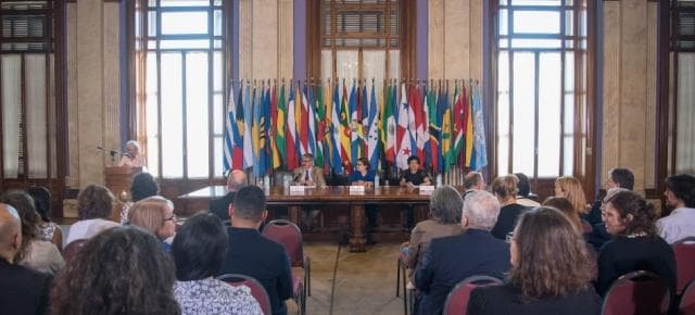 Topolansky en reunión regional de UNESCO