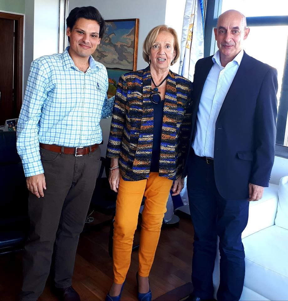 Arenas y Leizagoyen se reunieron con Muñoz