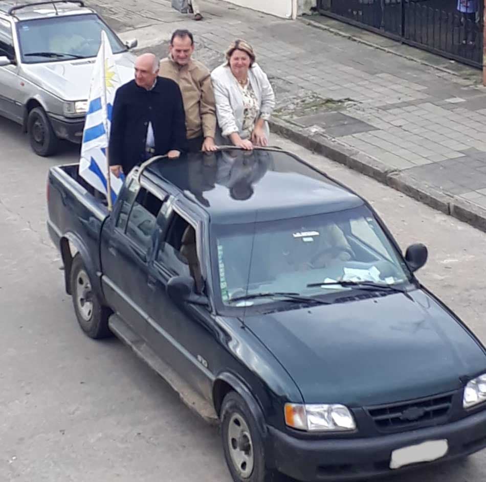 Manini estuvo en Nueva Helvecia