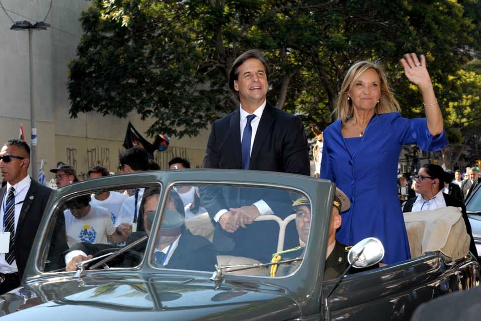 Asumió Luis Lacalle Pou