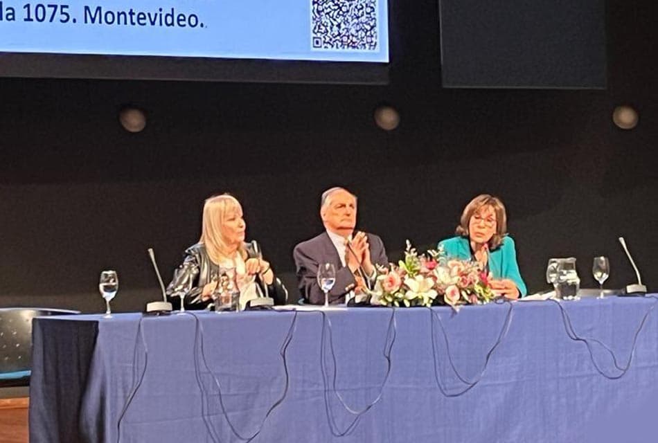 PAEPU realizó seminario de dos días con variados profesionales