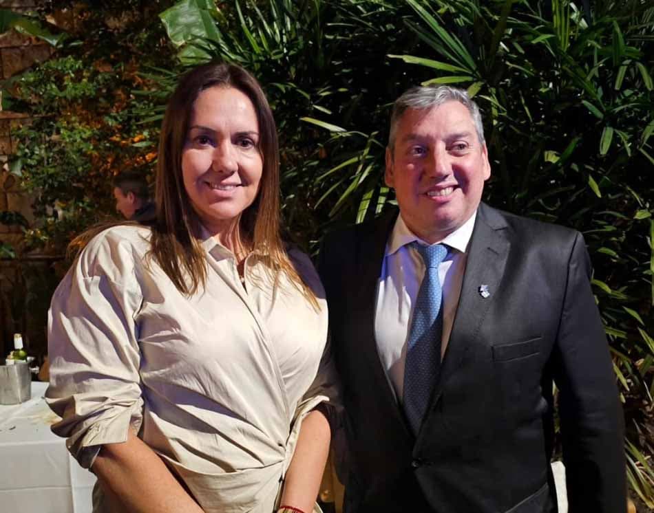 María de Lima estuvo presente junto al Embajador Enciso en Buenos Aires, en los festejos del 25 de agosto