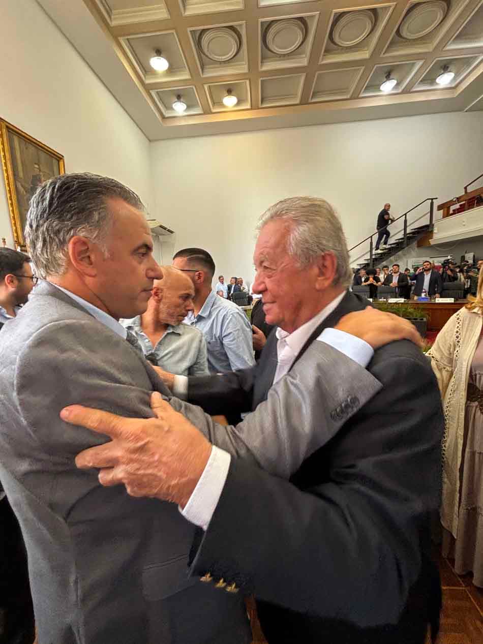 Intendente Moreira en Congreso de Intendentes: con Lacalle Pou y Orsi