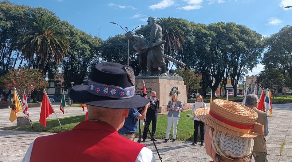 Nueva Helvecia celebró su 163° aniversario con acto en Plaza de los Fundadores