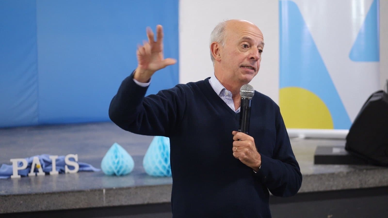 Alianza País lanzó la candidatura de Javier García al Directorio del Partido Nacional