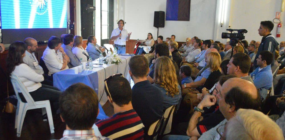 Lacalle Pou con Falero en Congreso de Sumate