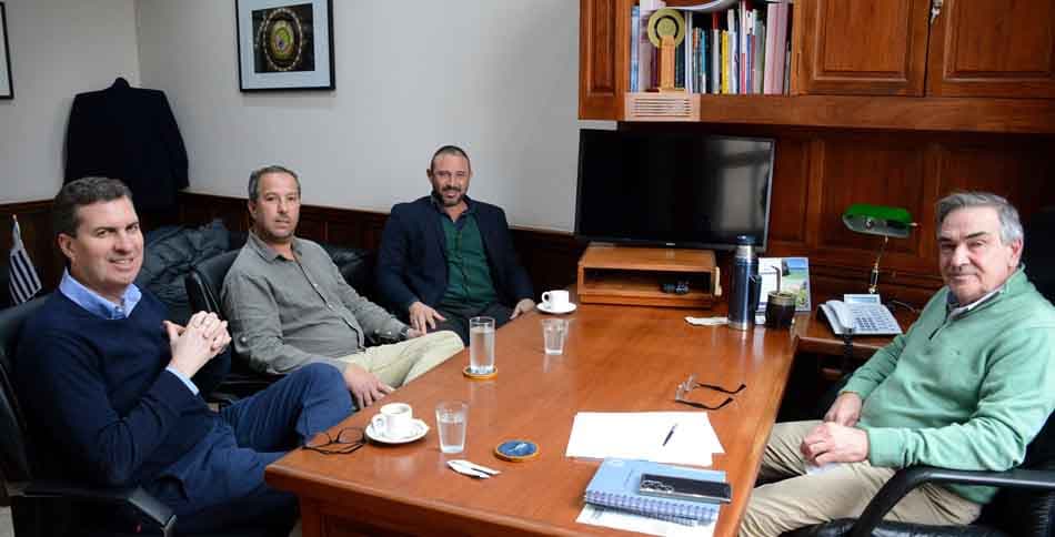El Intendente Rodríguez recibió a representantes de COFCO quienes proyectan inversión en el Departamento