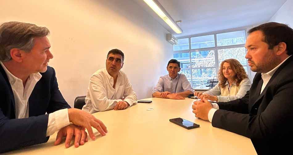 Diputado Colman y alcaldes de Colonia plantearon a MEVIR la necesidad de nuevos planes de vivienda