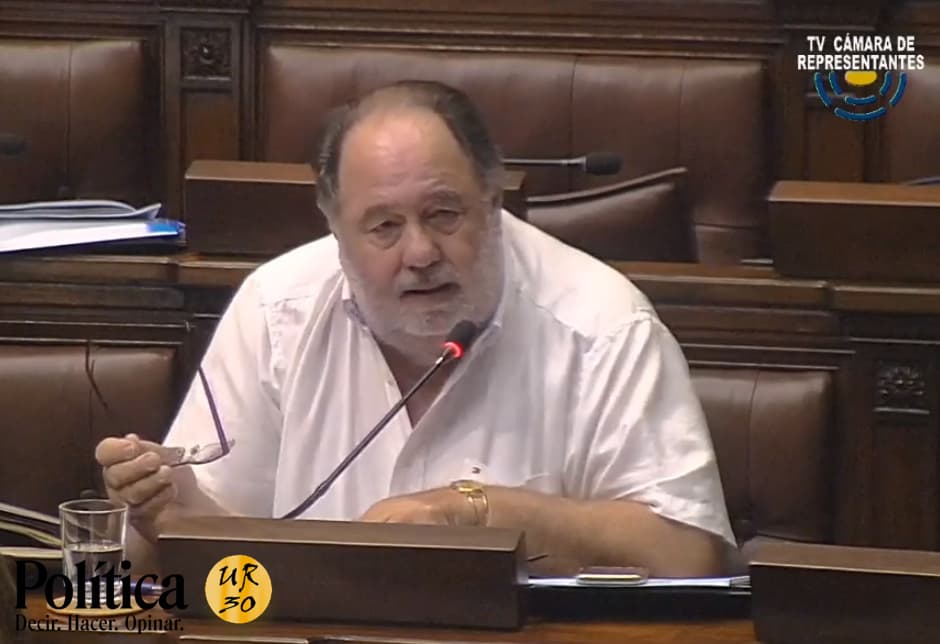 Roselli pide la renuncia de Netto