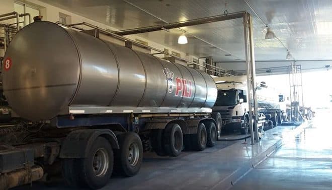 Pili y trabajadores acordaron distribución del Fondo de Asistencia