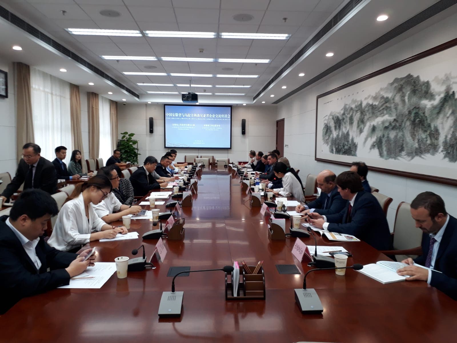 Intercambio entre empresarios de Colonia y China