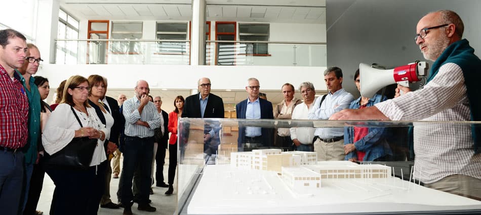 Colonia: Ministro Basso recorrió nuevo Hospital