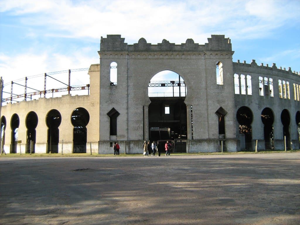 OPP en Colonia por Plaza de Toros