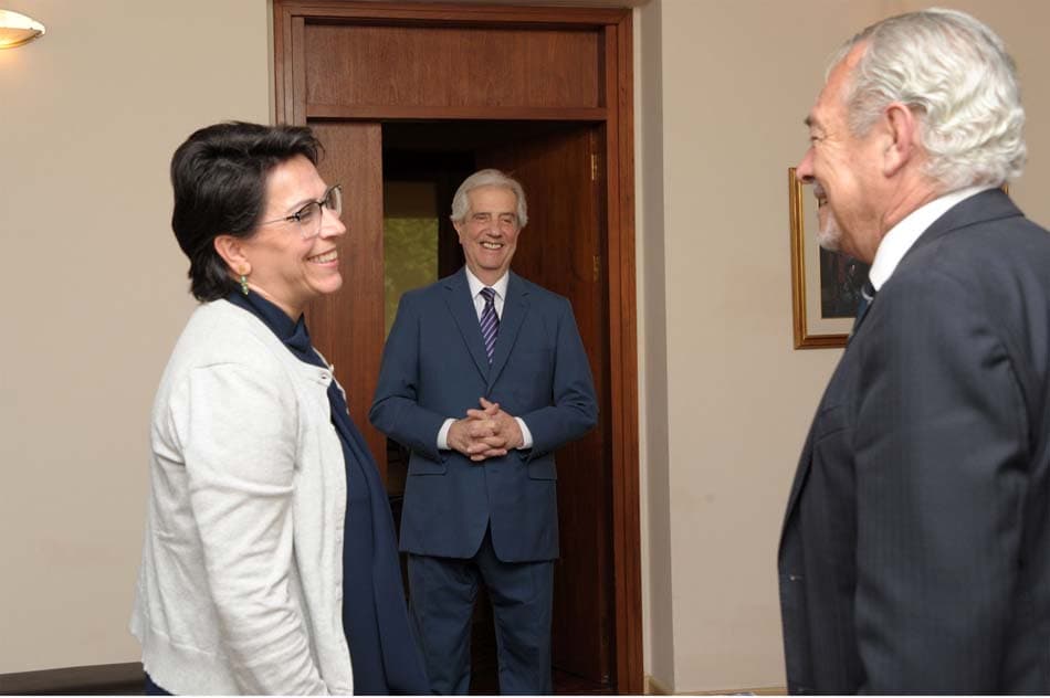 Vázquez con embajador argentino y coordinadora de ONU
