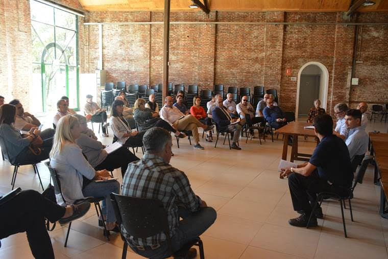 Intendente reunió Alcaldes, Directores, Ediles y Gremio
