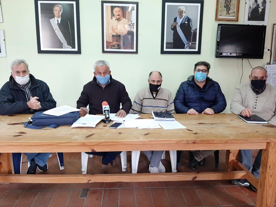 Bancada de ediles del FA brindó conferencia sobre sesión que no tuvo quórum
