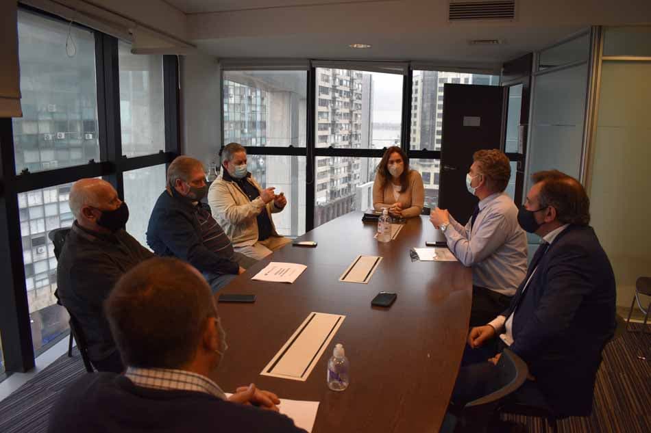Reunión con María de Lima y Gerardo Amarrilla: tema saneamiento de Tarariras