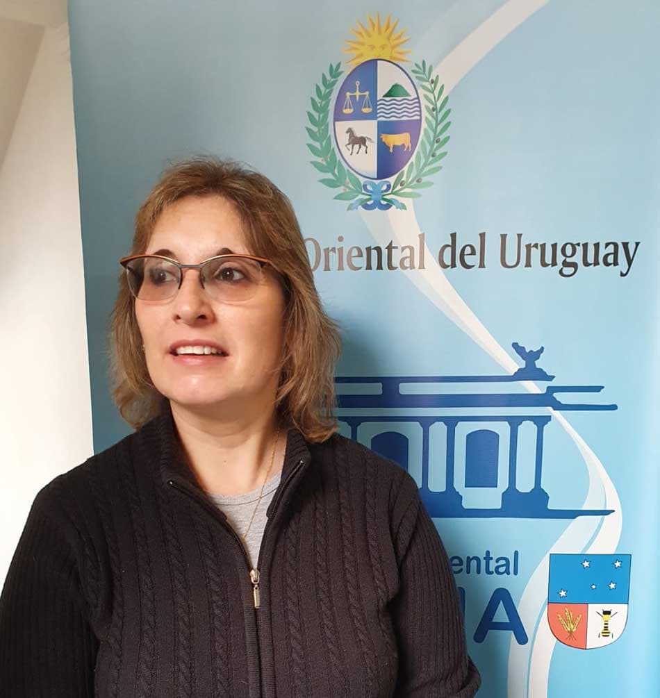 Sarett presentó proyecto para promover actividad en piscinas del Departamento