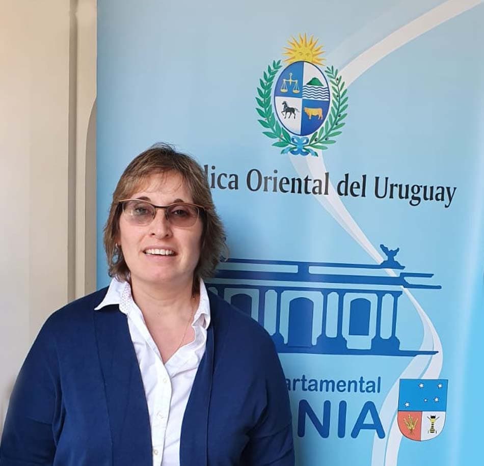 Edil Malvina Sarett pide informes por contratación de servicio de comunicación para la Intendencia