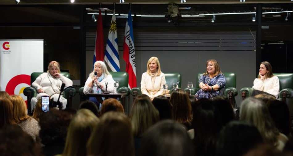 Se inauguró "Programa de Fortalecimiento para Líderes Políticas"