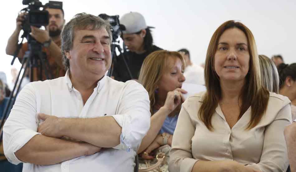 Jerarcas del Gobierno nacional llegan a Carmelo por iniciativa de María De Lima