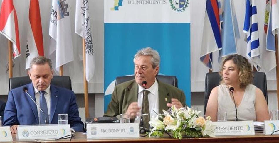 Enrique Antía es el nuevo presidente del Congreso de Intendentes