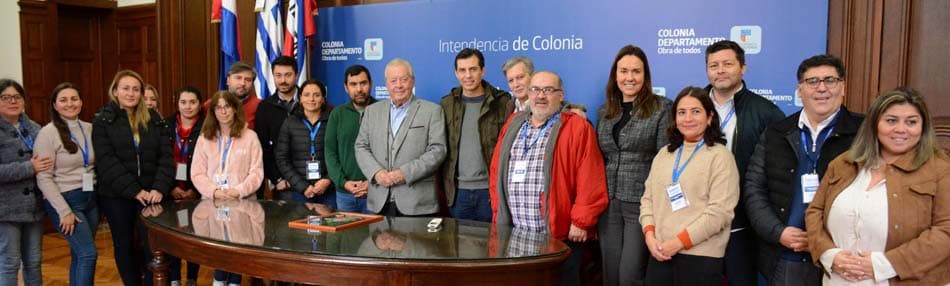 Intendente Moreira recibió a integrantes de la Asociación de Municipios de Chile