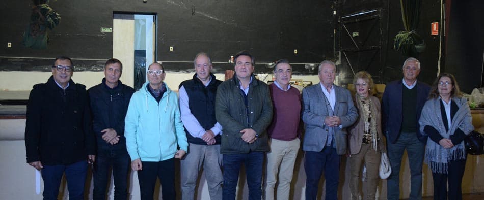 Intendente Moreira recorrió obras en el Teatro Uamá