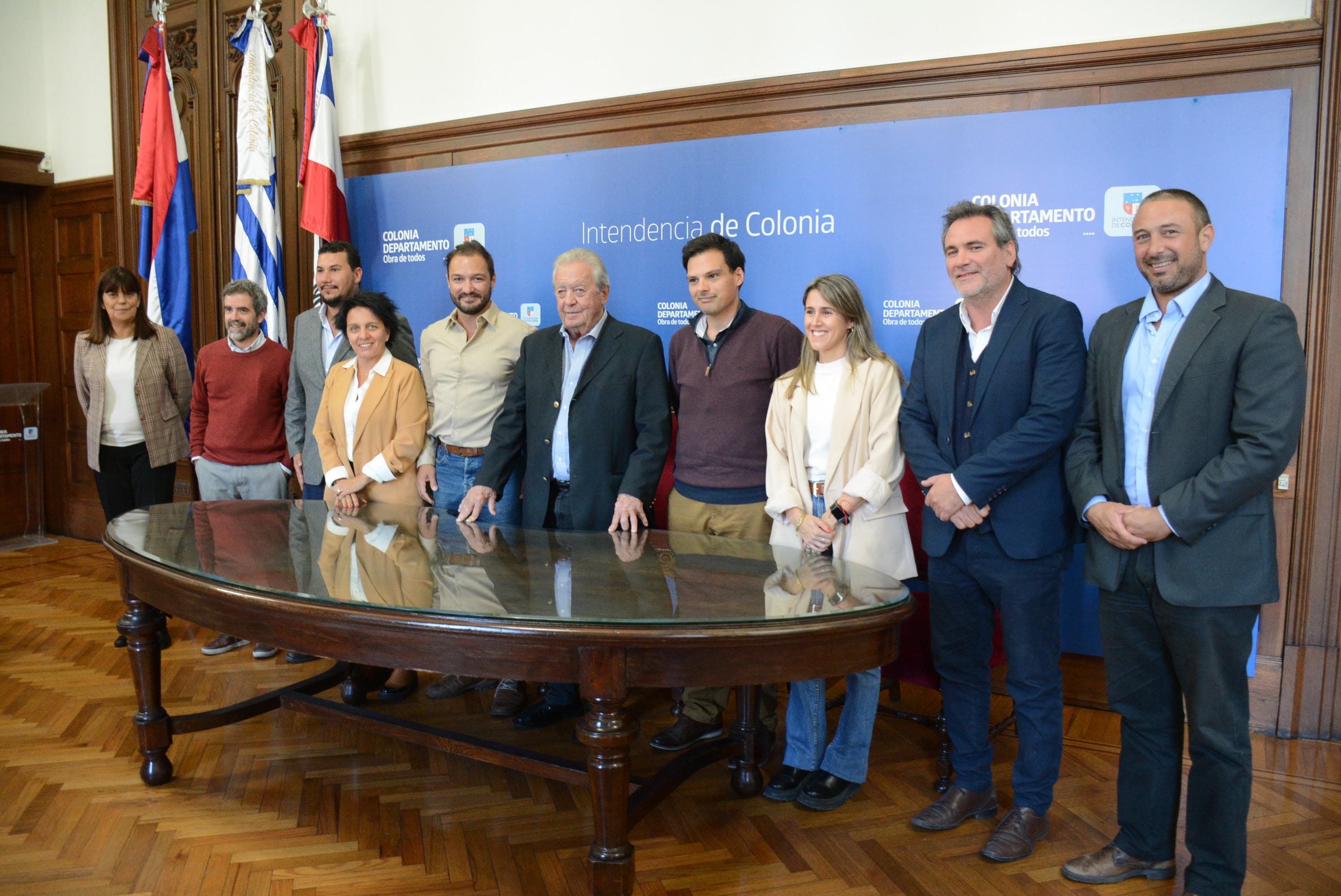 El nuevo directorio de ANDE visitó al Intendente Moreira
