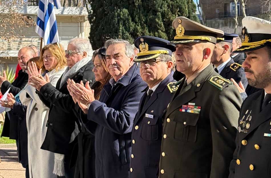 Colonia: Se conmemoró el 195° aniversario de la Jura de la Constitución